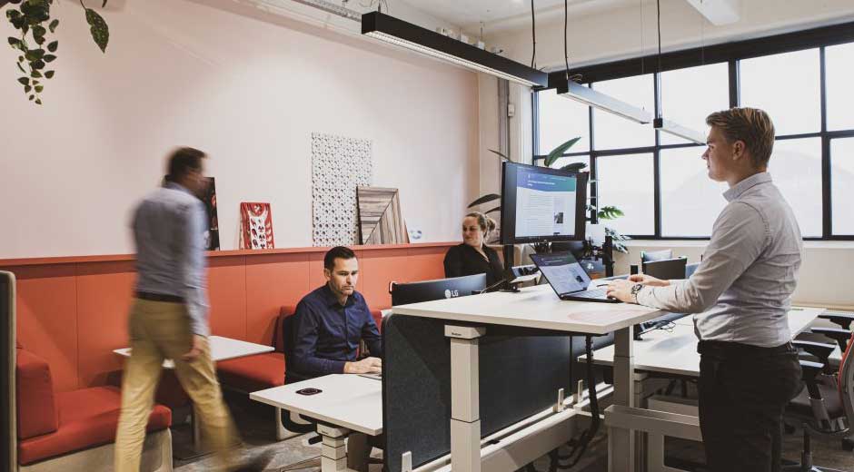 The-Smart-Office-Integrating-Tech-Friendly-Solutions-in-Your-Workspace